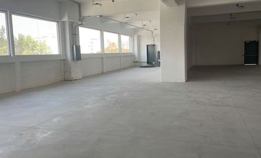 Amplia Nave Industrial de 10,841 m² en Calzada de Tlalpan Ubicación Estratégica