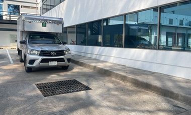 Amplia Nave Industrial de 1,230 m² en Renta sobre Calzada de Tlalpan