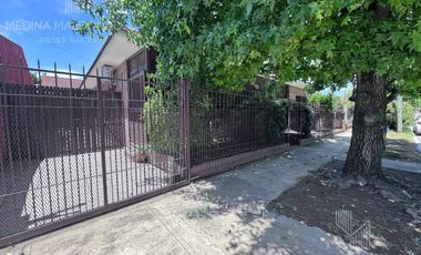 Venta-Casa Chalet de 6 Ambientes - Berazategui Centro