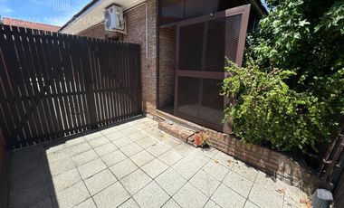 Venta-Casa Chalet de 6 Ambientes - Berazategui Centro