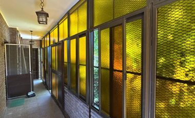 Venta-Casa Chalet de 6 Ambientes - Berazategui Centro