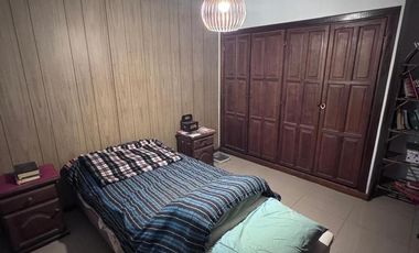 Venta-Casa Chalet de 6 Ambientes - Berazategui Centro