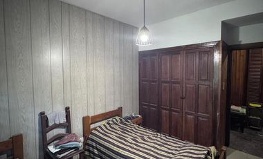 Venta-Casa Chalet de 6 Ambientes - Berazategui Centro