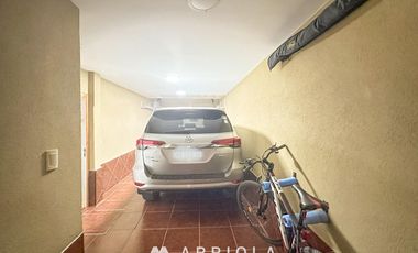 Impecable casa 4 amb con dependencia en PUNTA MOGOTES