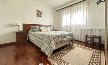 Impecable casa 4 amb con dependencia en PUNTA MOGOTES