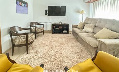Impecable casa 4 amb con dependencia en PUNTA MOGOTES
