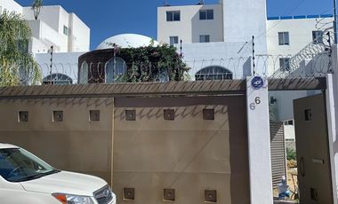 Venta casa para oficinas. Santa Cruz Buenavista. Zavaleta