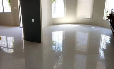 Venta casa para oficinas. Santa Cruz Buenavista. Zavaleta