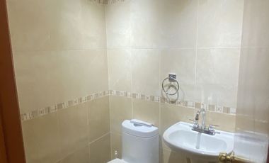 Venta local o consultorio, en plaza comercial. Centro de San Pedro Cholula