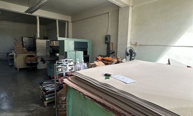 Local con bodega en renta Granjas Mexico