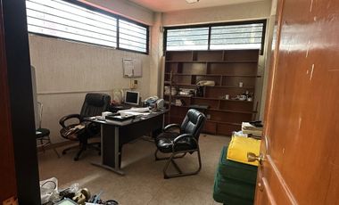 Local con bodega en renta Granjas Mexico