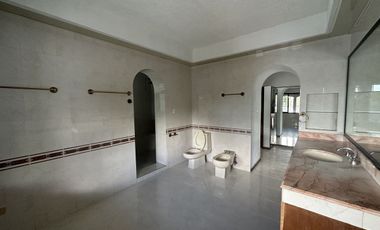 EN VENTA RESIDENCIA EN LA COLONIA CHUBURNA DE HIDALGO. MÉRIDA YUC.