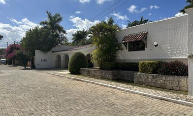 EN VENTA RESIDENCIA EN LA COLONIA CHUBURNA DE HIDALGO. MÉRIDA YUC.