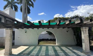 EN VENTA RESIDENCIA EN LA COLONIA CHUBURNA DE HIDALGO. MÉRIDA YUC.