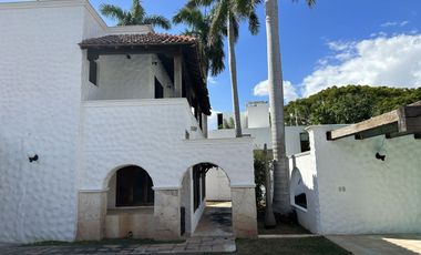 EN VENTA RESIDENCIA EN LA COLONIA CHUBURNA DE HIDALGO. MÉRIDA YUC.