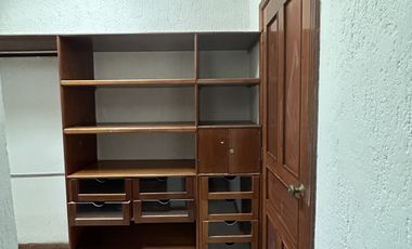 EN VENTA RESIDENCIA EN LA COLONIA CHUBURNA DE HIDALGO. MÉRIDA YUC.
