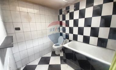 Casa con local