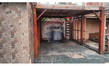 Casa con local