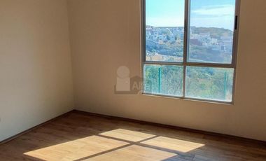 Departamento venta en Zona Esmeralda en planta baja con jardín.