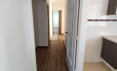 Departamento venta en Zona Esmeralda en planta baja con jardín.