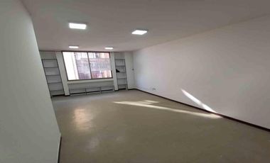 OFICINA EN ARRIENDO EN EL CENTRO/MANIZALES