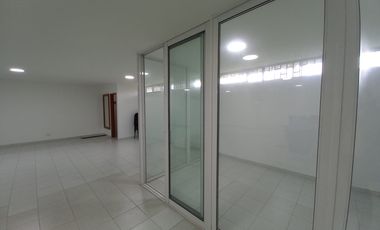 OFICINA EN ARRIENDO EN CENTRO DE NEGOCIOS ANVAMAR/PEREIRA