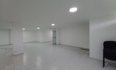 OFICINA EN ARRIENDO EN CENTRO DE NEGOCIOS ANVAMAR/PEREIRA