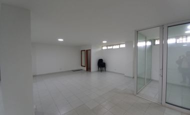 OFICINA EN ARRIENDO EN CENTRO DE NEGOCIOS ANVAMAR/PEREIRA
