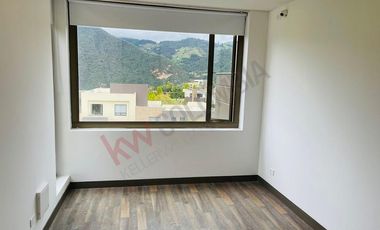 ARRIENDO ESPECTACULAR CASA EN LA CALERA