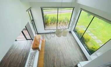 ARRIENDO ESPECTACULAR CASA EN LA CALERA