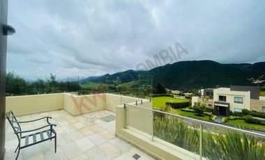 ARRIENDO ESPECTACULAR CASA EN LA CALERA