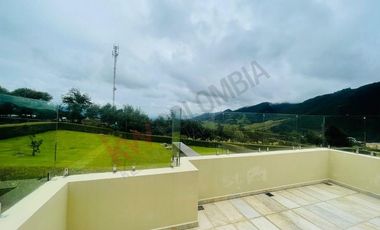 ARRIENDO ESPECTACULAR CASA EN LA CALERA