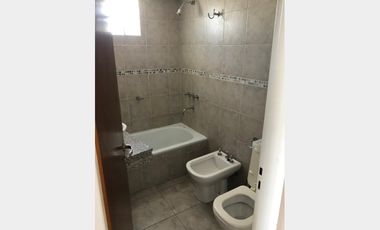 Departamento en Alquiler Haedo / Moron (A108 6465)