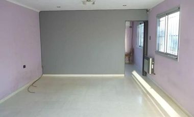 Casa en venta - 3 dormitorios 2 baños - Cochera - 183mts2 - Ensenada
