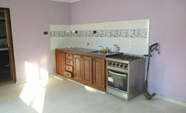 Casa en venta - 3 dormitorios 2 baños - Cochera - 183mts2 - Ensenada