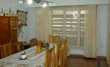 Casa en venta - 3 dormitorios 2 baños - Cochera - 183mts2 - Ensenada