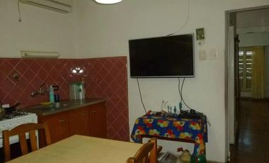 Casa en venta - 3 dormitorios 2 baños - Cochera - 183mts2 - Ensenada