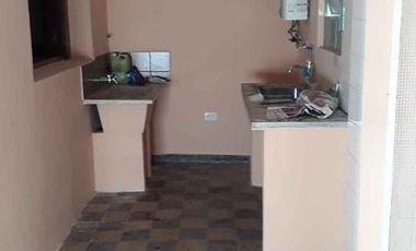 Casa en venta - 2 dormitorios 1 baño - Cochera - 277mts2 - Ensenada