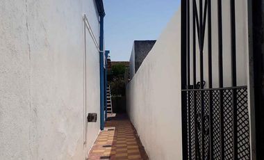 Casa en venta - 2 dormitorios 1 baño - Cochera - 277mts2 - Ensenada