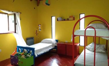 Casa en venta - 3 Dormitorios 2 Baños 2 Cocheras - 4392 mts2 - Abasto