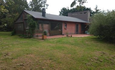 Casa en venta - 3 Dormitorios 2 Baños 2 Cocheras - 4392 mts2 - Abasto