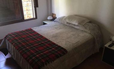 Casa en venta - 1 dormitorio 1 baño - cochera - 110 mts2 - La Plata