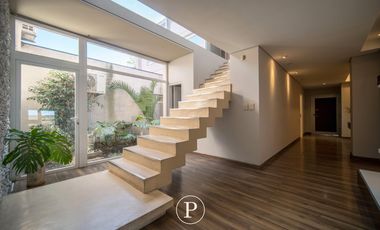 Casa 5 ambientes en Guemes