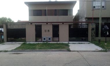 Dúplex en venta - 1 dormitorio 2 baños 1 cochera - 115 mts2 - Villa Elvira