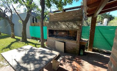 Casa en Funes - 1 dormitorio - Fin de semana - pileta