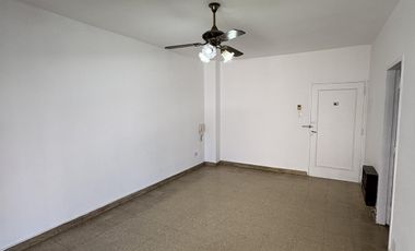 Departamento dos dormitorios en venta en colon esq.  general paz