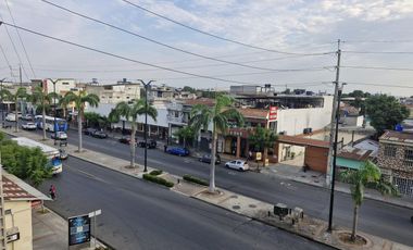 Venta de Edificio Esquinero de Oportunidad, Av. Portete (LC).