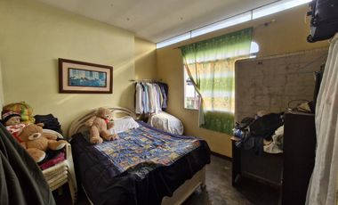 Venta de Edificio Esquinero de Oportunidad, Av. Portete (LC).