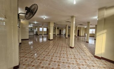 Venta de Edificio Esquinero de Oportunidad, Av. Portete (LC).