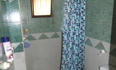 Casa en venta - 2 dormitorios 2 baños - Cochera - 250mts2 - San Carlos, La Plata